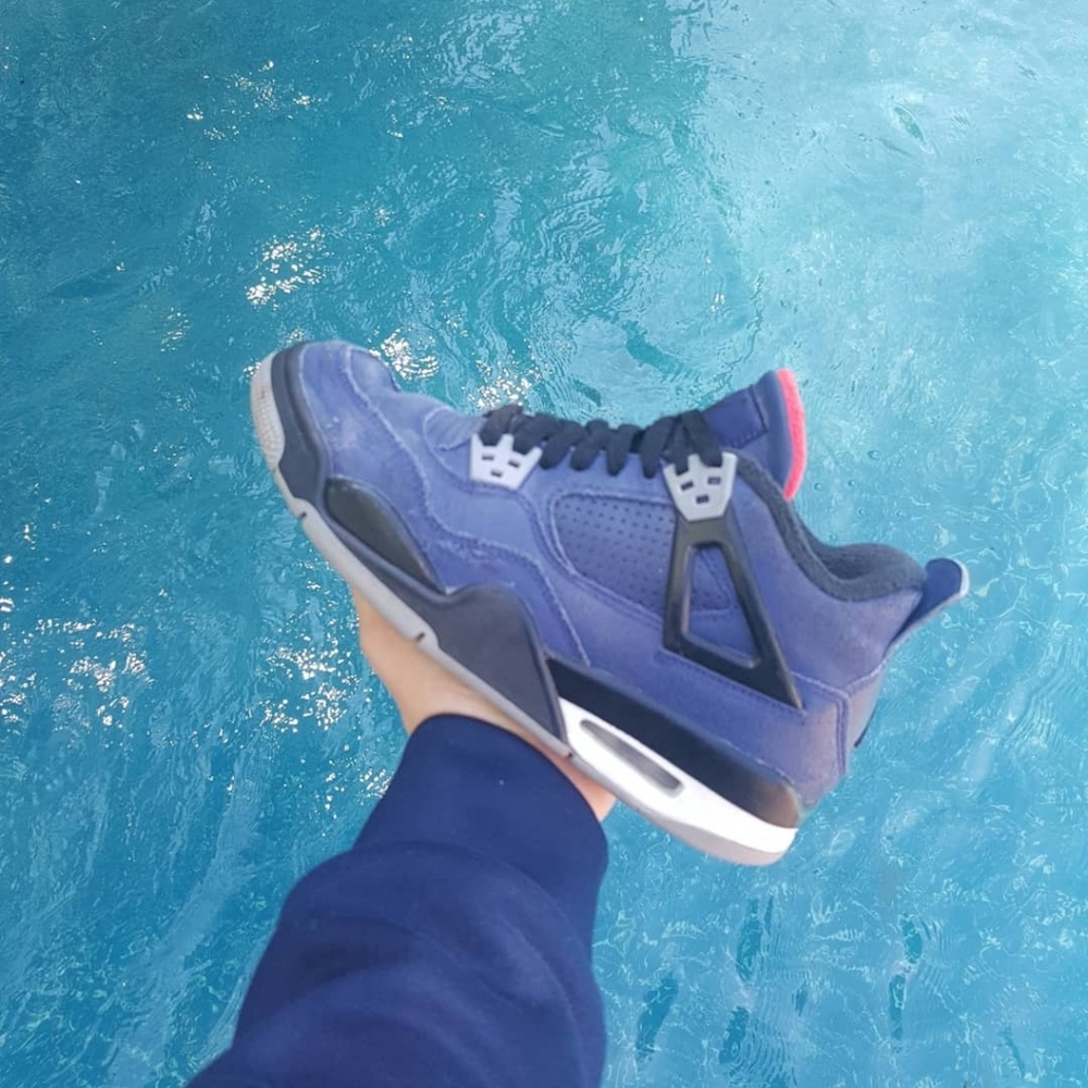 Jordan 4 "loyal blue"
